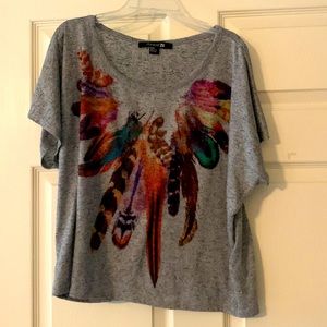 Gray graphic crop tshirt